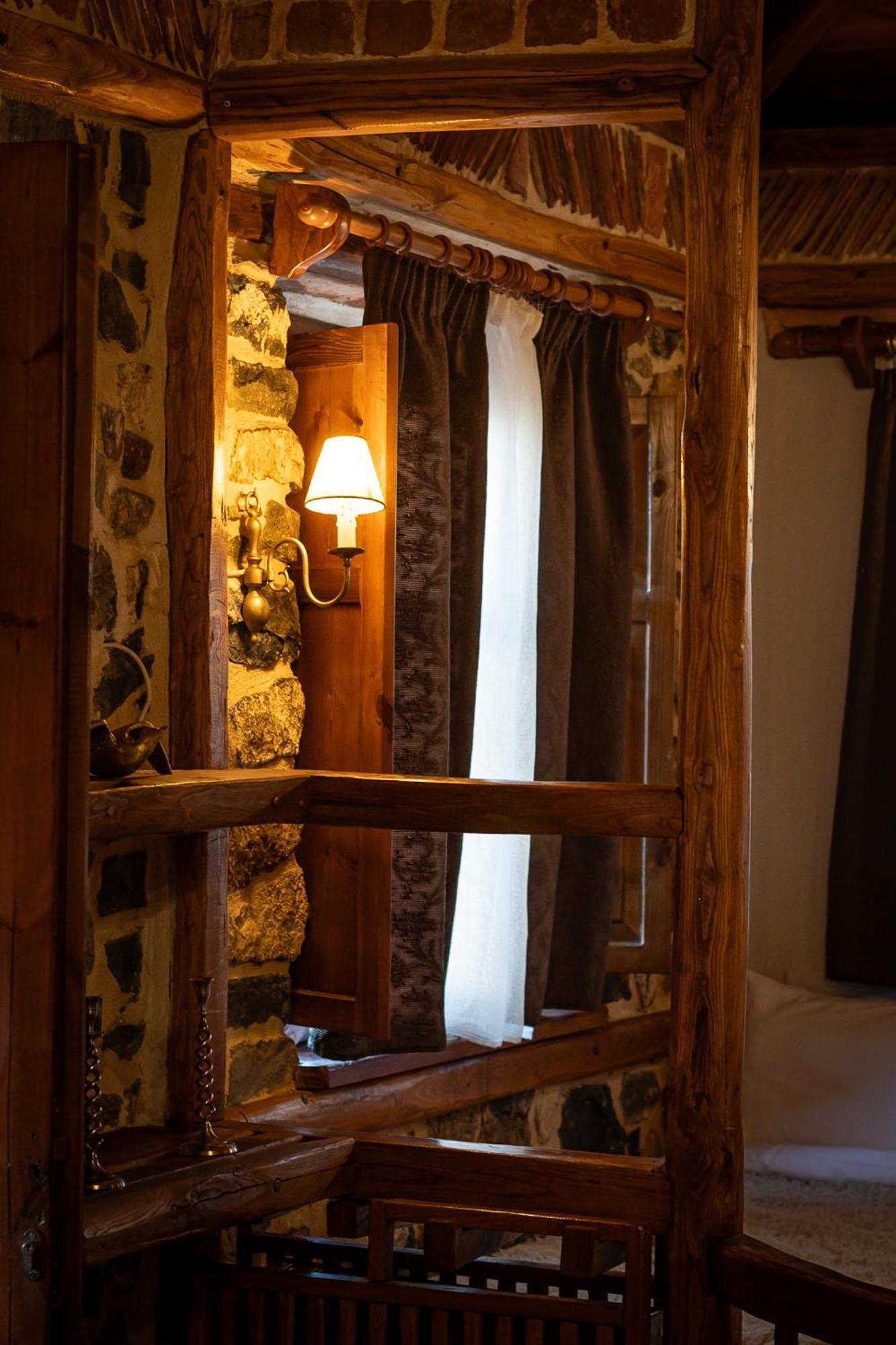 פלאיוס אגיוס אתנאסיוס 4 Seasons Premium Chalet מראה חיצוני תמונה