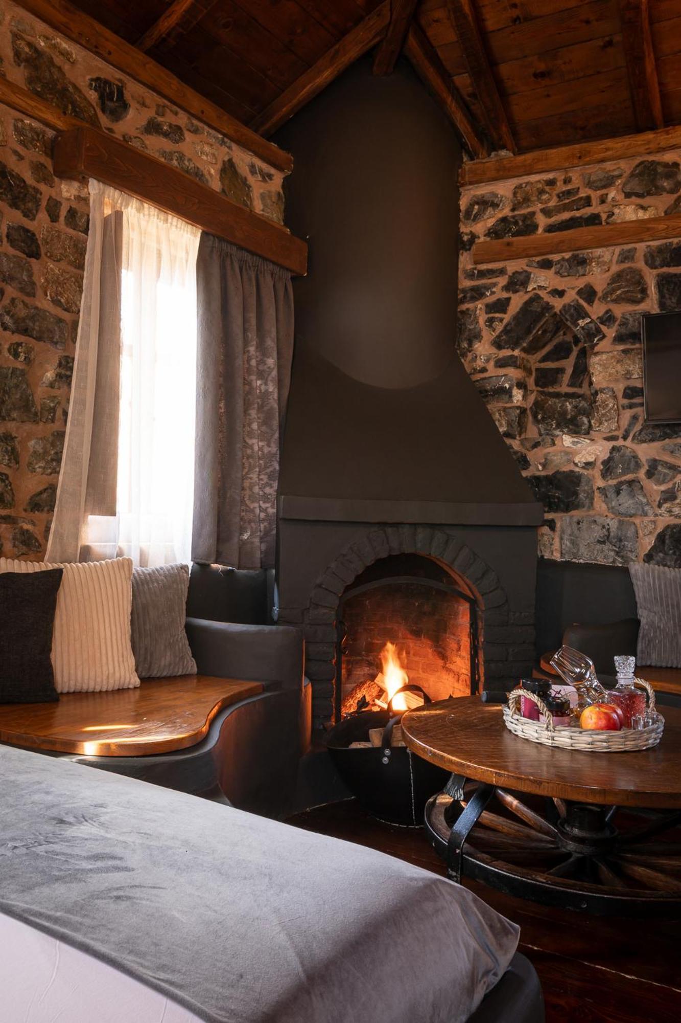 פלאיוס אגיוס אתנאסיוס 4 Seasons Premium Chalet מראה חיצוני תמונה